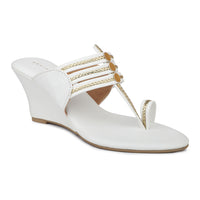 Classic Kolhapuri With Modern Twist