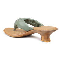 Soft Knotted Thong on Pu Sole With Kitten Heel