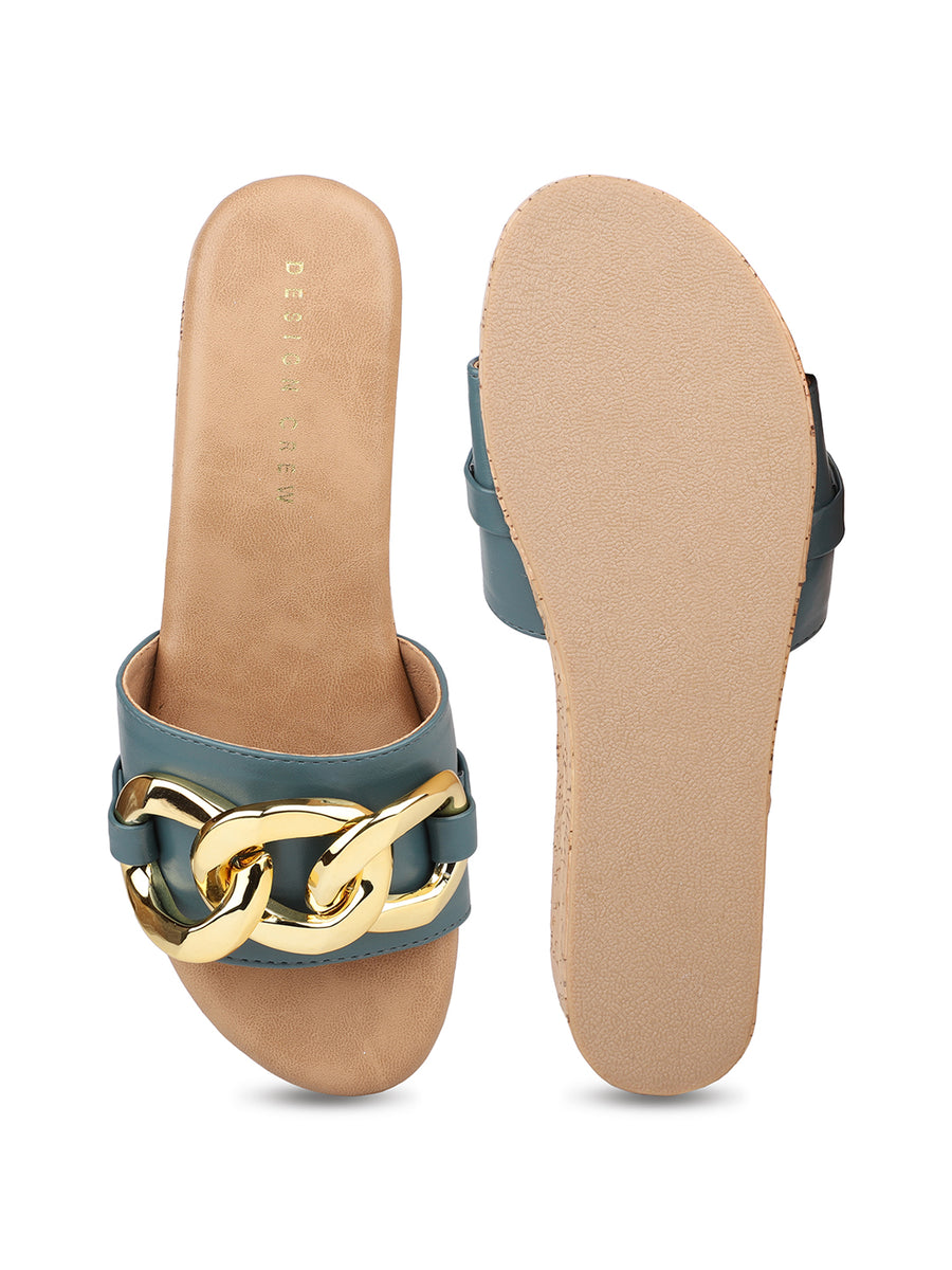 Cork Covered Platform with Oversized Chain Emblishment