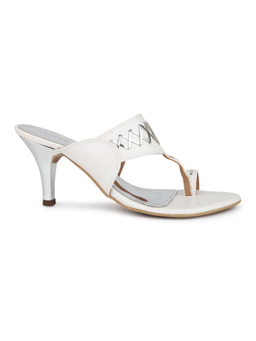 Kitten Heel Kolhapuri Sandal with Stylish Toe Ring Accent