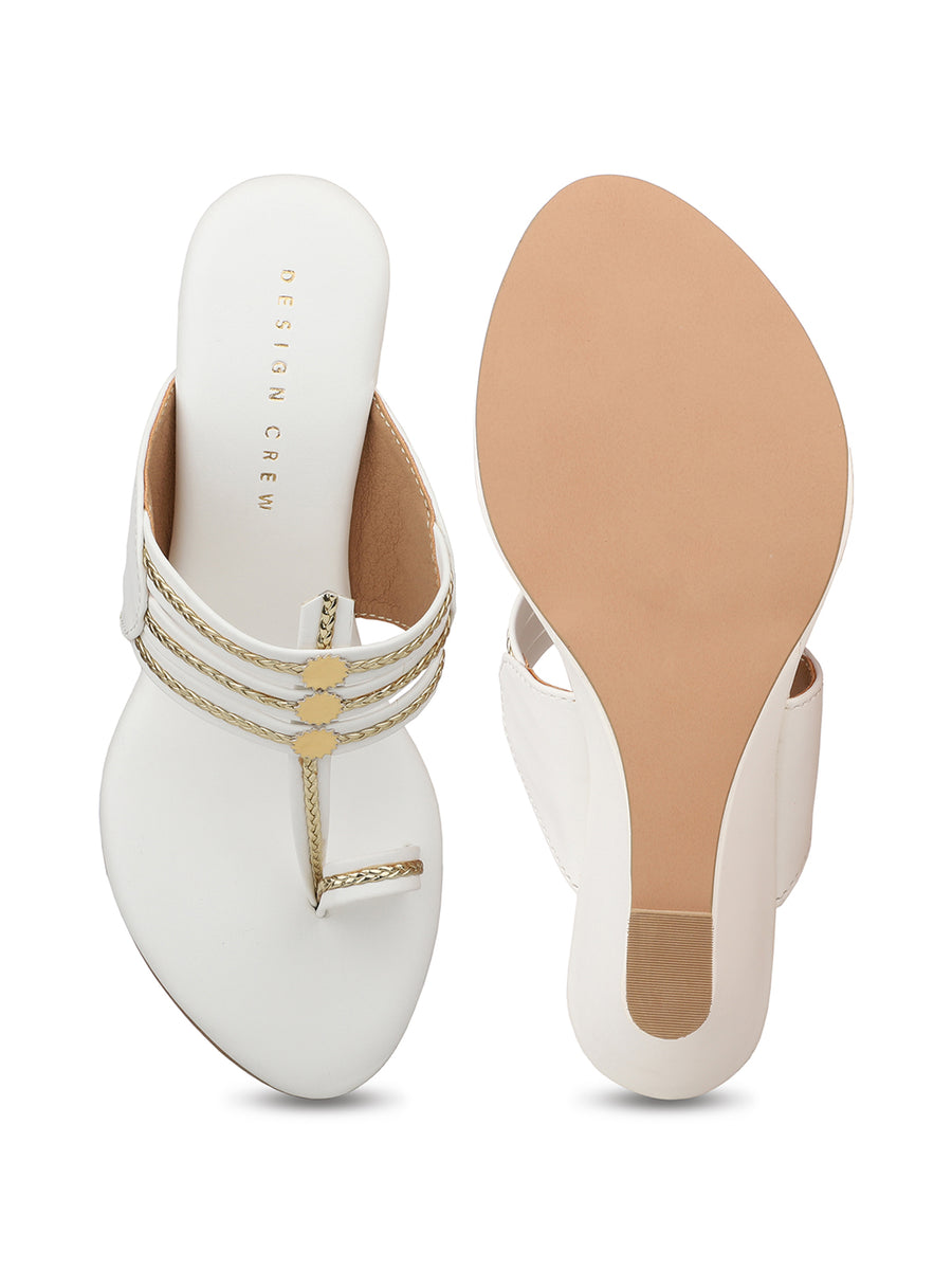 Classic Kolhapuri With Modern Twist