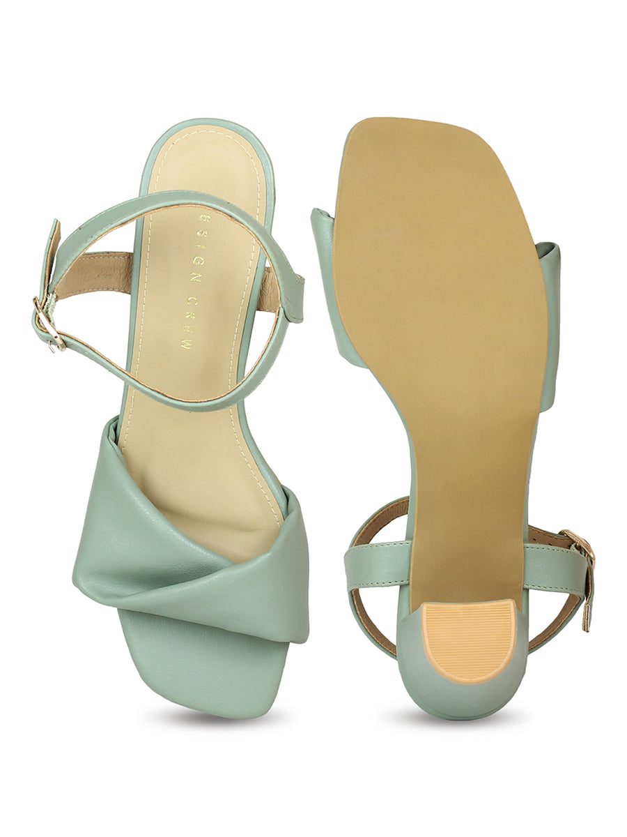  Intertwined Vamp Ankle Strap Sandal
