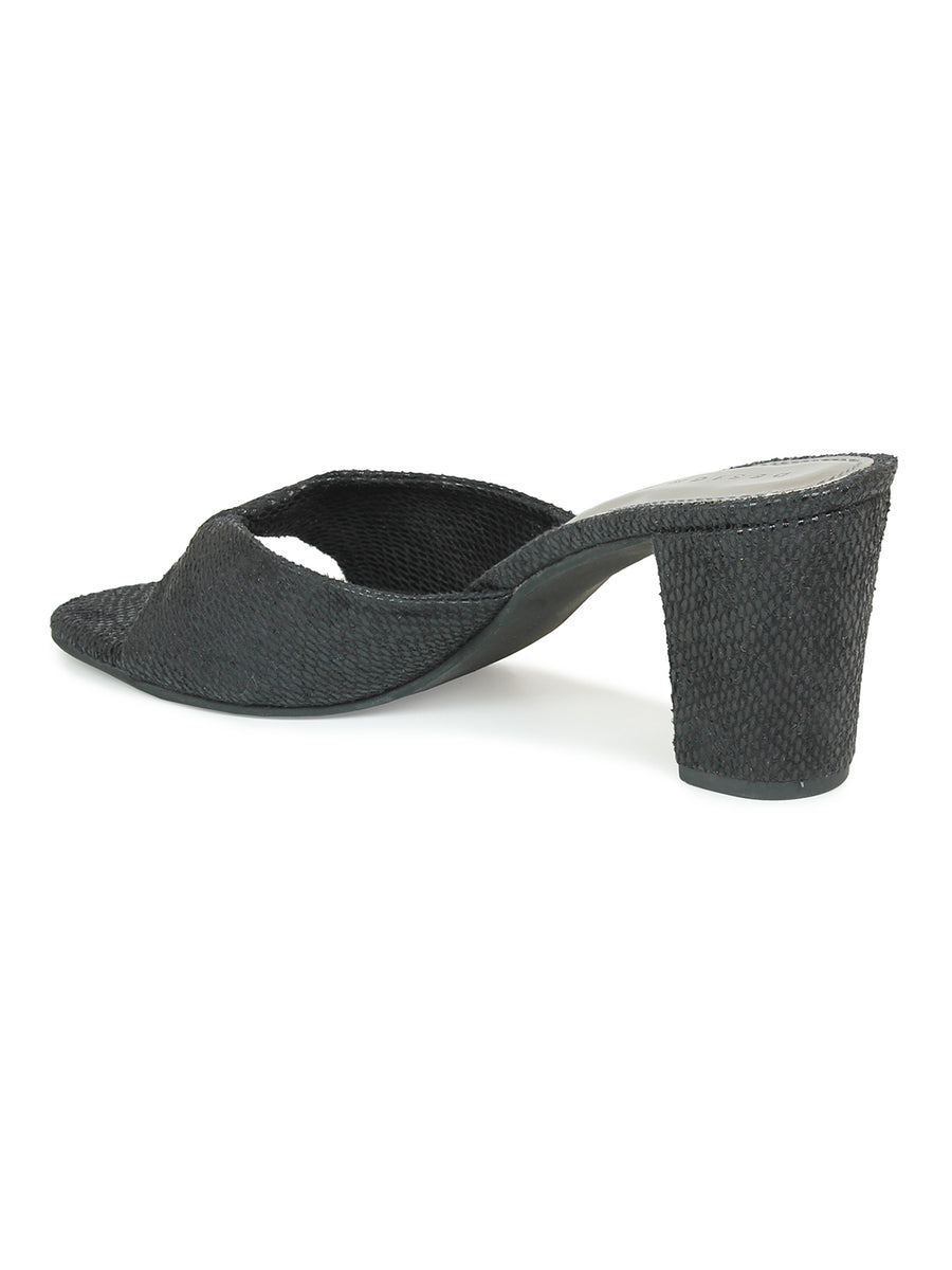 Intertwined Vamp Slide  Sandal