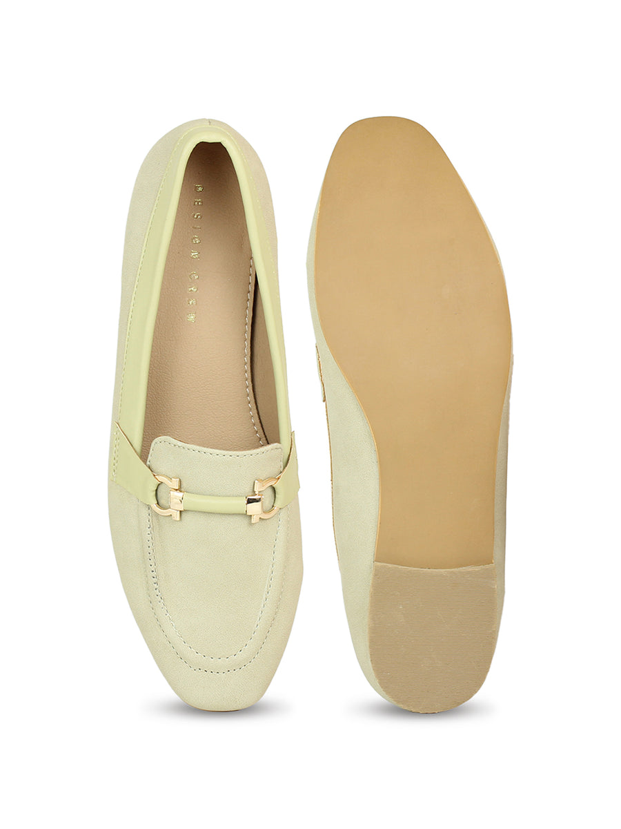 Loafer With Horsebit Trim